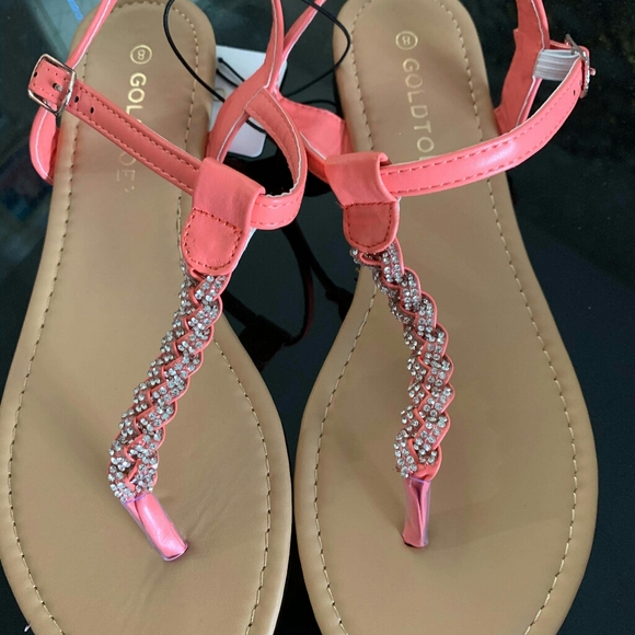 Shose - Picture 2 of 4